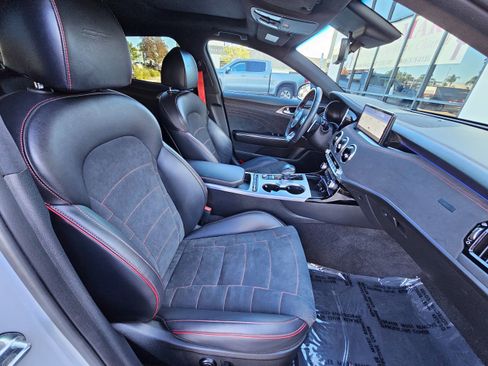 Used 2023 Kia Stinger GT2 w/ Option Group 015 image 31