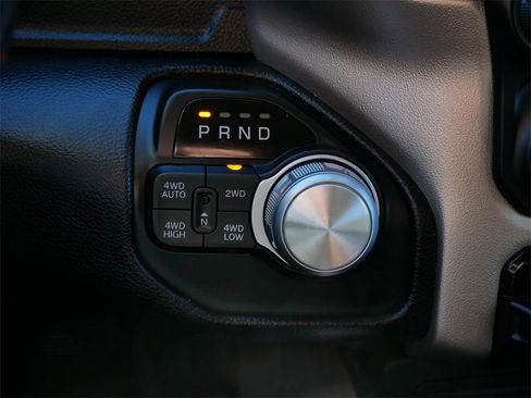 Used 2019 RAM 1500 Laramie image 24