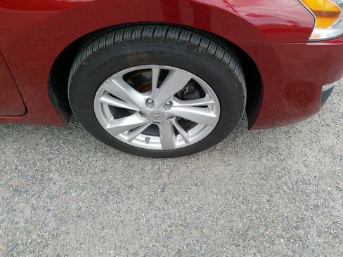 Used 2013 Nissan Altima 2.5 SL FWD image 25
