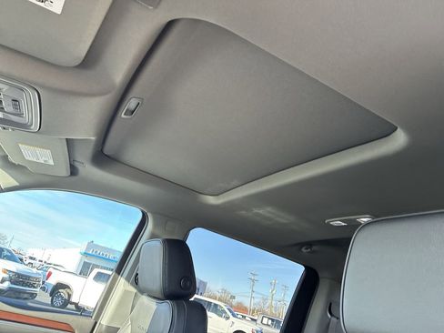 New 2026 GMC Sierra 2500 Denali w/ Denali Reserve Package image 18