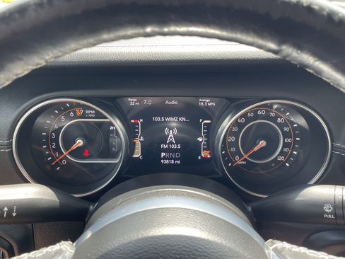 Used 2020 Jeep Gladiator Overland image 24