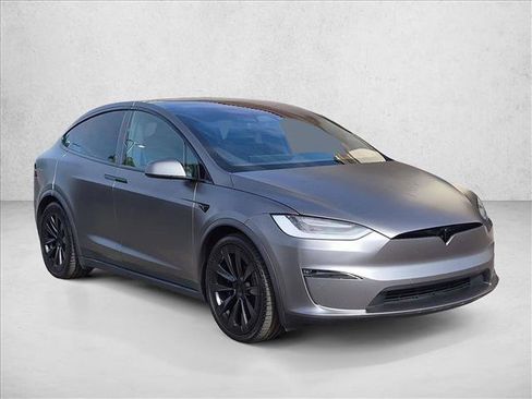 Used 2022 Tesla Model X Plaid AWD/4WD image 3