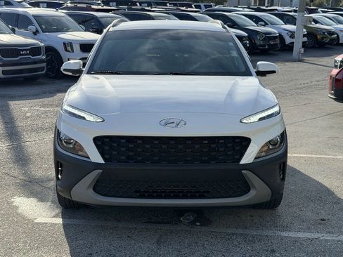 Used 2023 Hyundai Kona SEL FWD image 3