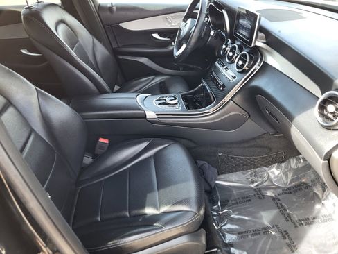 Used 2019 Mercedes-Benz GLC 300 image 22
