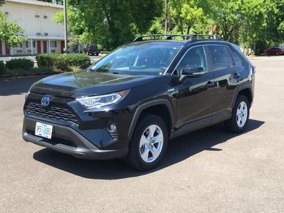 Used 2021 Toyota RAV4 XLE w/ XLE Grade Weather Package
