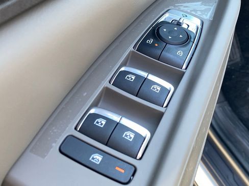 New 2026 Kia Carnival EX image 11