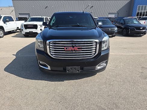 Used 2018 GMC Yukon SLT w/ Premium Edition AWD/4WD image 2