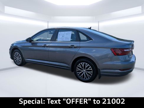 Used 2021 Volkswagen Jetta SE FWD image 6