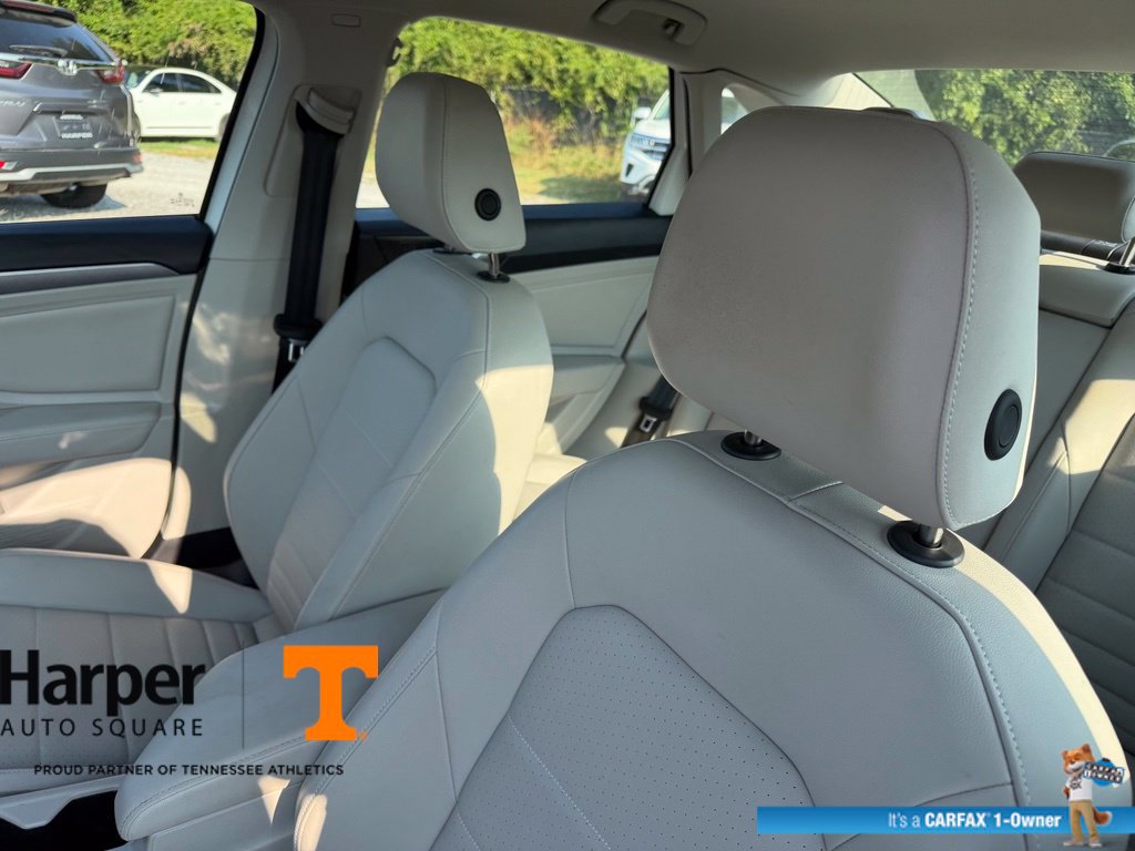 Used 2024 Volkswagen Jetta SE w/ Panoramic Sunroof Package FWD image 12