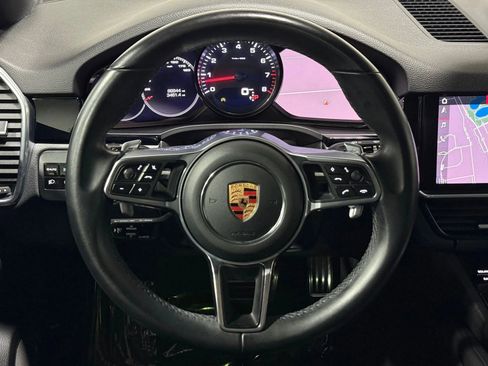 Used 2019 Porsche Cayenne S image 27