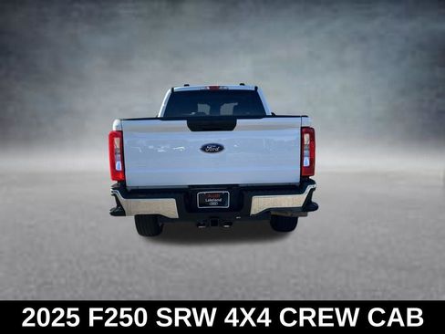 Used 2025 Ford F250 XLT AWD/4WD image 4