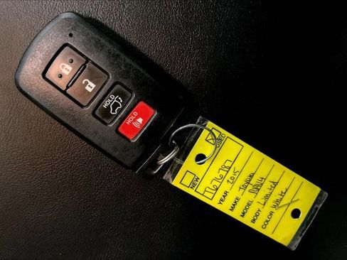 Used 2015 Toyota RAV4 Limited w/ Technology Package image 11