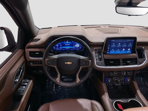 Used 2024 Chevrolet Tahoe High Country w/ Advanced Technology Package RWD image 24
