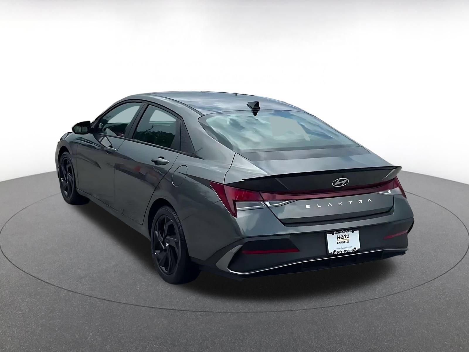 Used 2026 Hyundai Elantra Sport FWD image 10
