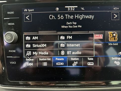 Used 2022 Volkswagen Atlas Cross Sport SEL image 18