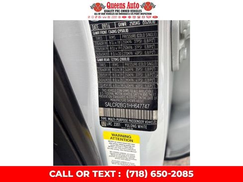 Used 2017 Land Rover Discovery Sport HSE image 28