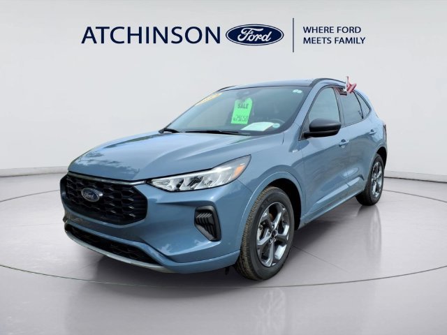 Certified 2024 Ford Escape ST-Line w/ Tech Pack #1 AWD/4WD image 1