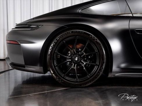 Used 2026 Porsche 911 GT3 RWD image 19