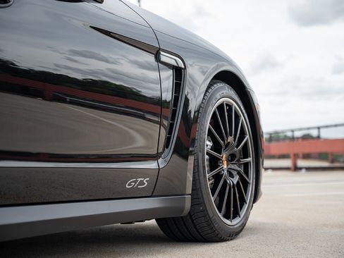 Used 2015 Porsche Panamera GTS AWD/4WD image 17