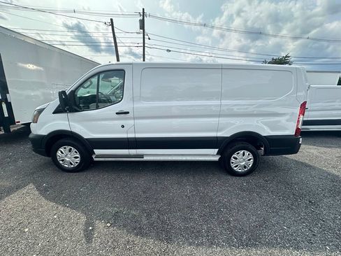 Used 2025 Ford Transit 250 Low Roof w/ Exterior Upgrade Package RWD image 10