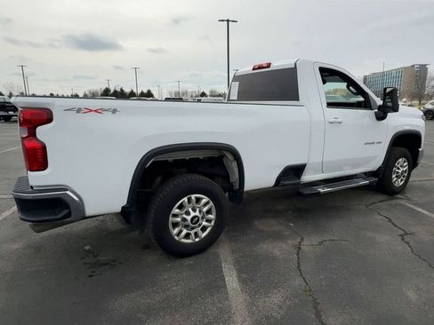 Used 2024 Chevrolet Silverado 2500 LT AWD/4WD image 8