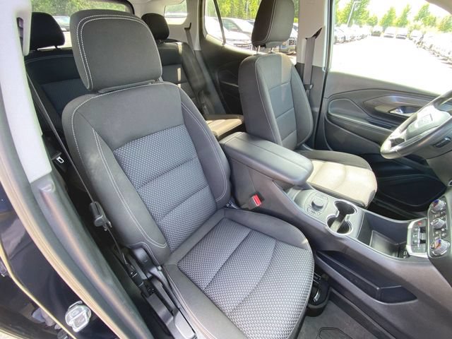 Used 2023 GMC Terrain SLE w/ Driver Convenience Package FWD image 26