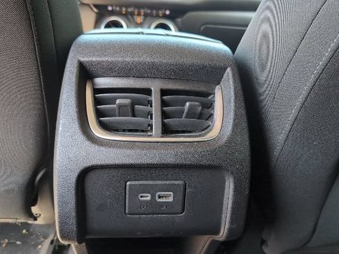 Used 2019 Chevrolet Blazer LT FWD image 25