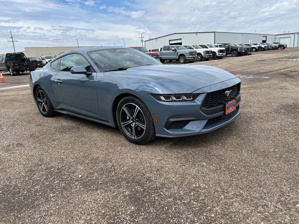 Used 2024 Ford Mustang Coupe RWD image 8