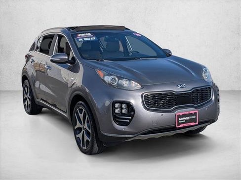 Used 2018 Kia Sportage SX image 3