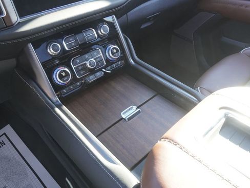 Used 2024 GMC Yukon Denali Ultimate image 14