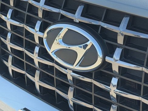 Used 2021 Hyundai Venue SEL w/ Premium Package FWD image 34