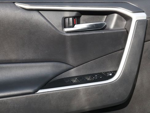 Used 2024 Toyota RAV4 XLE image 25