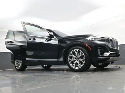 Used 2021 BMW X7 xDrive40i w/ Premium Package AWD/4WD image 41