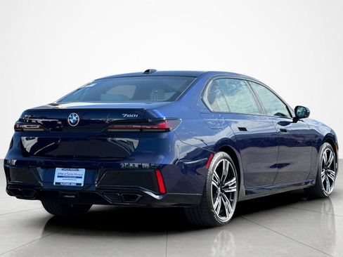 Used 2023 BMW 760i xDrive AWD/4WD image 5