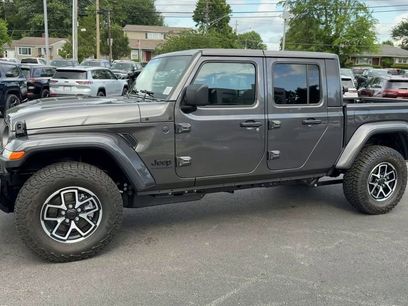 New 2026 Jeep Gladiator Sport