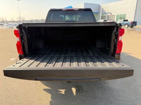 Used 2020 Chevrolet Silverado 1500 LT Trail Boss w/ Midnight Edition image 15