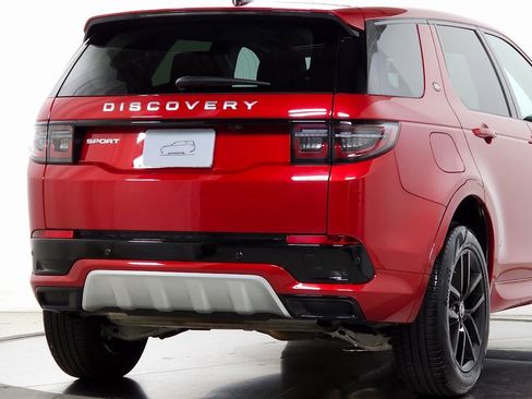 Certified 2025 Land Rover Discovery Sport S image 9