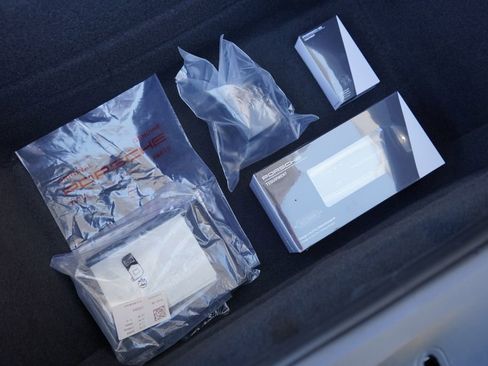 Used 2025 Porsche 911 Carrera image 28