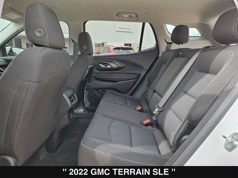 Used 2022 GMC Terrain SLE w/ Driver Convenience Package image 17