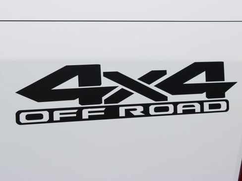 Used 2024 RAM 2500 Big Horn w/ Off Road Package AWD/4WD image 18