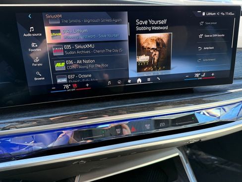 Certified 2025 BMW 760i xDrive w/ Executive Package image 23