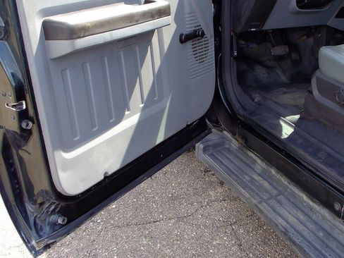 Used 2013 Ford F250 XL RWD image 5
