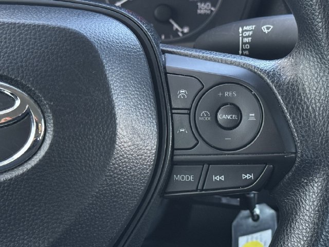 Used 2025 Toyota Corolla LE FWD image 15