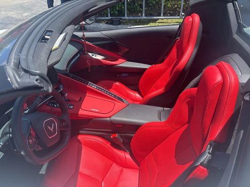 Used 2025 Chevrolet Corvette Stingray Preferred Conv w/ Stealth Interior Trim Package RWD image 3