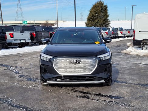 Used 2023 Audi Q4 e-tron Premium Plus image 9