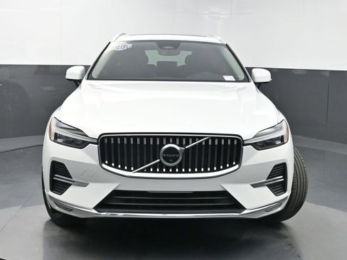 Used 2023 Volvo XC60 B5 Plus w/ Protection Package Premier image 37