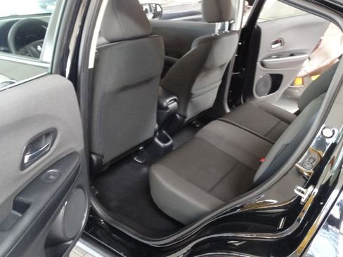 Used 2019 Honda HR-V LX image 10