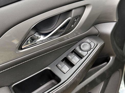 Certified 2023 Chevrolet Traverse LT image 15