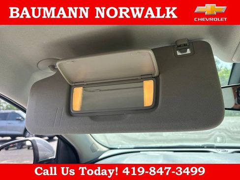 Used 2023 Buick Encore GX Preferred w/ Cold Weather Comfort Package FWD image 31