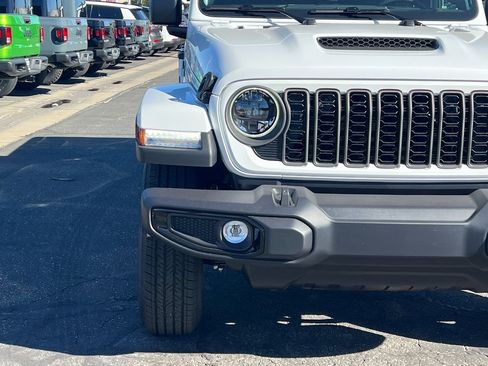 New 2026 Jeep Gladiator Sport image 9